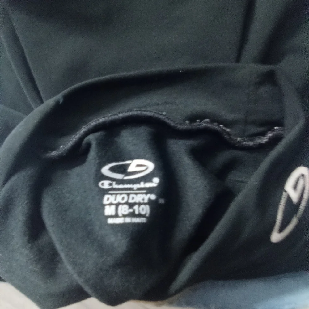 Champion boys swim top size 8/10 ( Bag O )